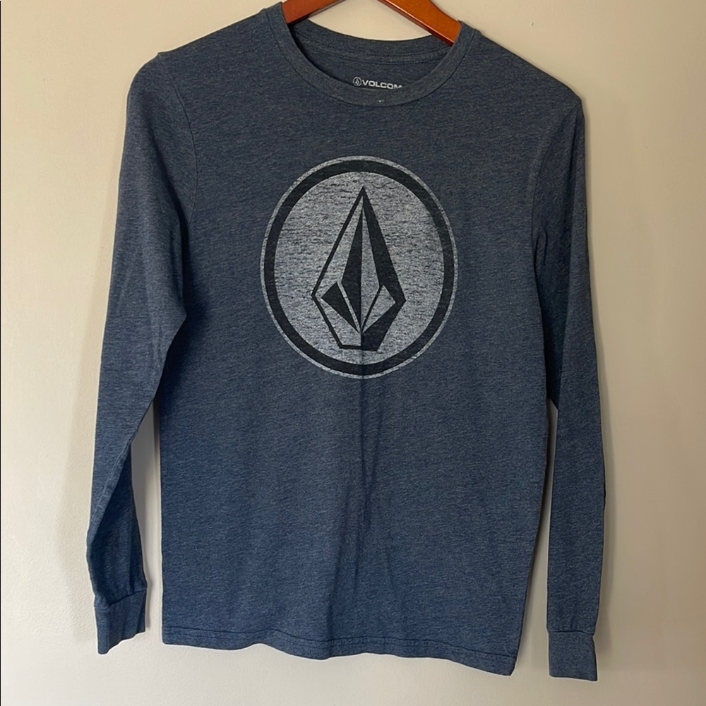Volcom young men’s small long sleeve tee